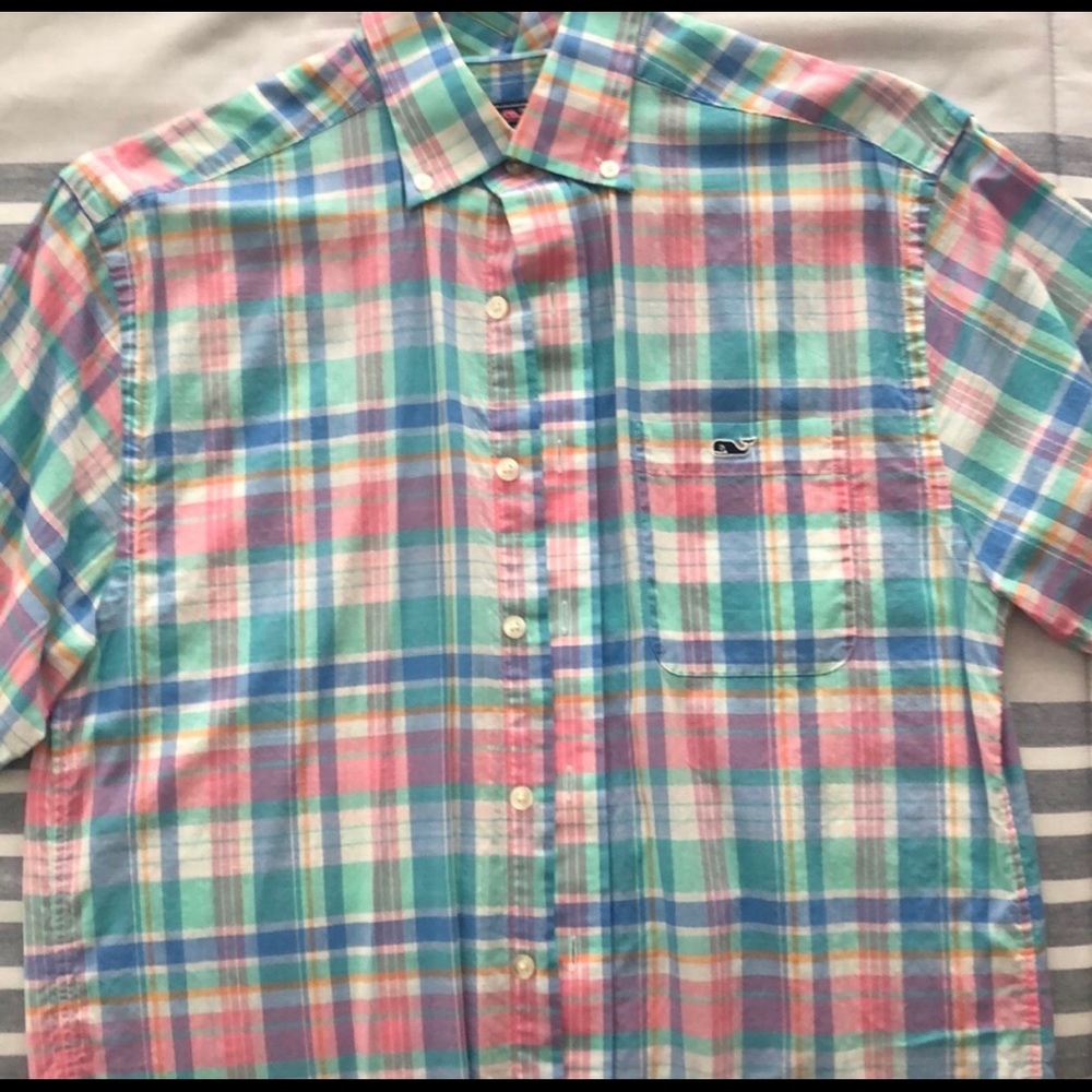 Short sleeve button down